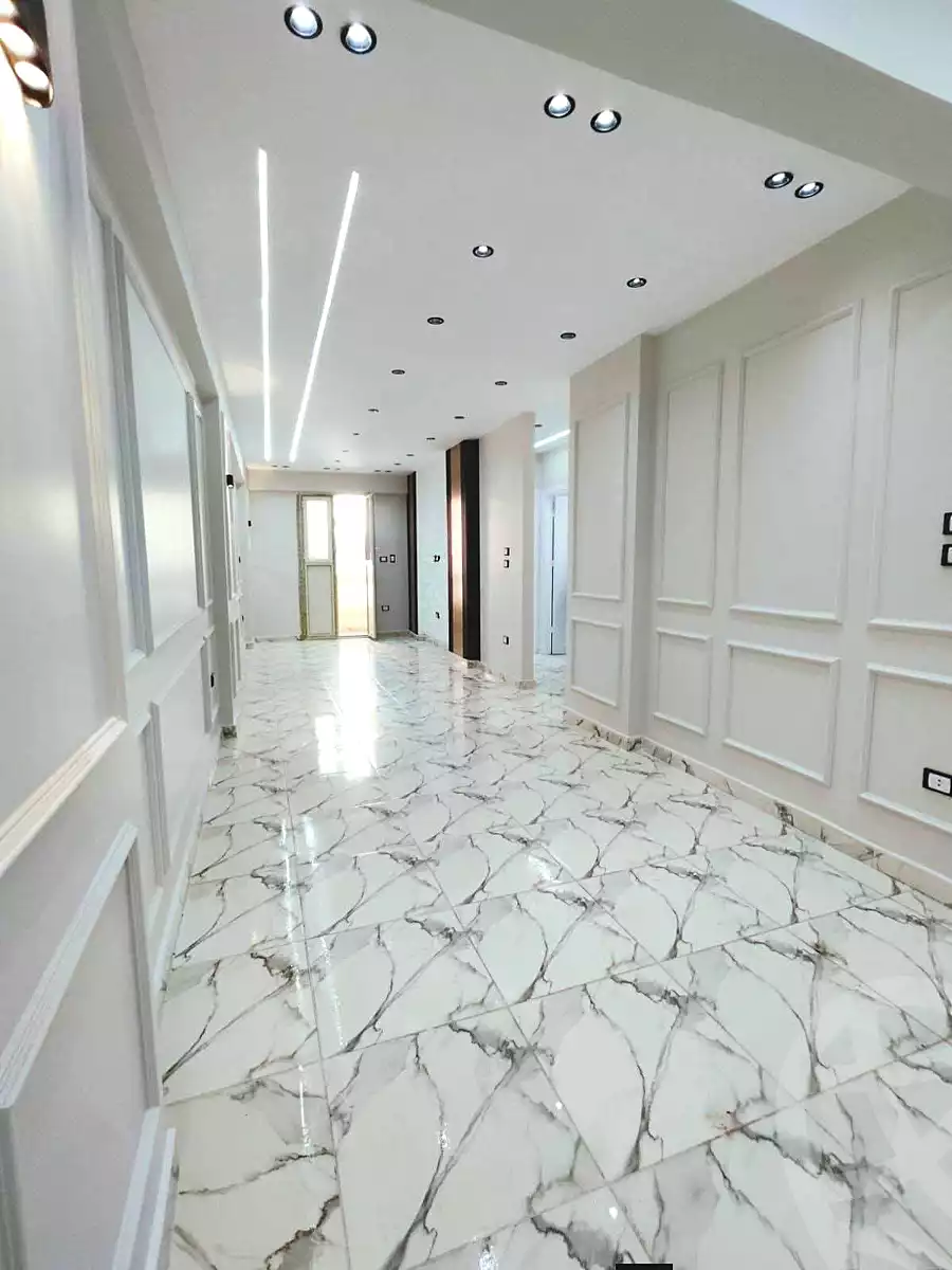https://aqarmap.com.eg/ar/listing/7158423-for-sale-alexandria-al-agamy-lbytsh-el-saleheen-mosque-st