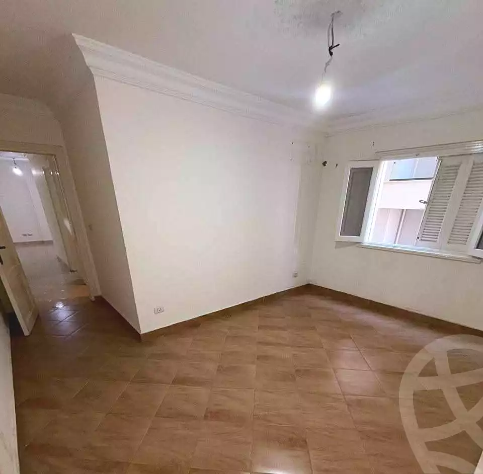 https://aqarmap.com.eg/en/listing/7158567-for-sale-alexandria-camp-cesar-el-gaish-rd