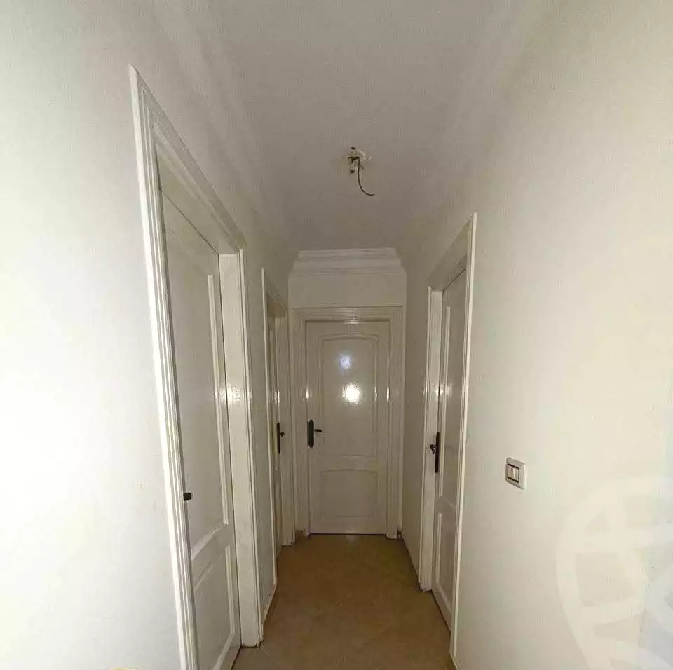 https://aqarmap.com.eg/en/listing/7158567-for-sale-alexandria-camp-cesar-el-gaish-rd