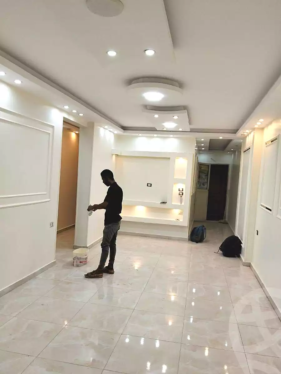 https://aqarmap.com.eg/en/listing/7158622-for-sale-cairo-el-haram-shareaa-khatem-el-morsalen