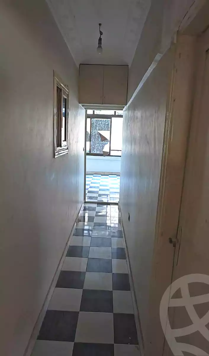 https://aqarmap.com.eg/en/listing/7158680-for-sale-cairo-helwan-helwan-el-sharkeya-mostafa-safwat-st