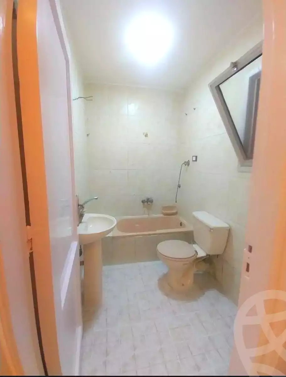 https://aqarmap.com.eg/en/listing/7158888-for-sale-alexandria-bahray-el-anfoshy