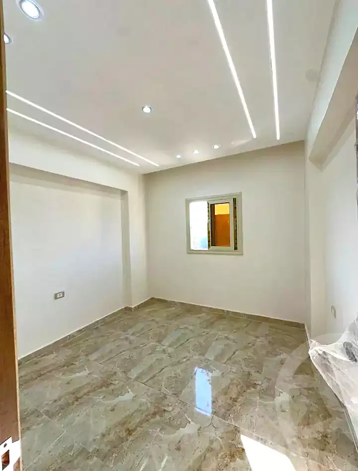 https://aqarmap.com.eg/ar/listing/7159013-for-sale-alexandria-al-agamy-el-hanouvel