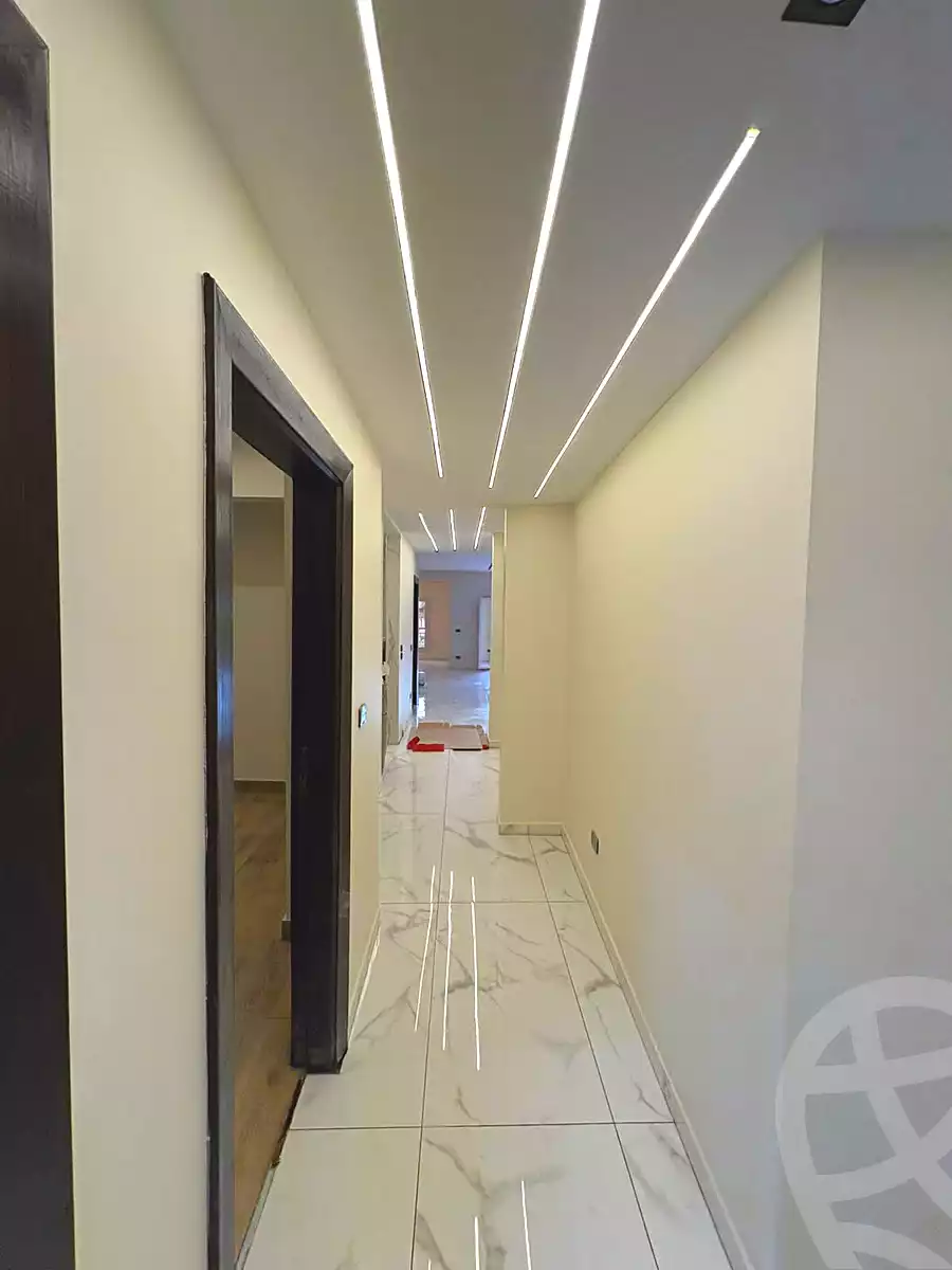 https://aqarmap.com.eg/ar/listing/7159139-for-sale-cairo-new-cairo-ganob-el-akadamiya-south-academy-h-el-shaheed-sayed-zakarya-khalil-st