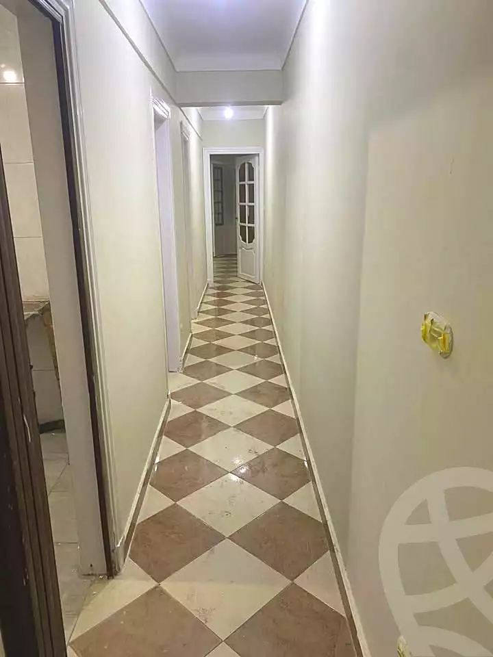 https://aqarmap.com.eg/ar/listing/7159127-for-rent-alexandria-cleopatra