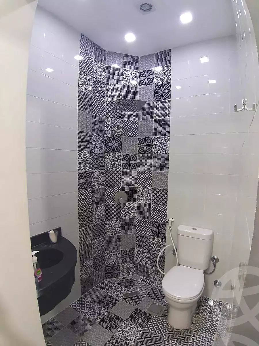 https://aqarmap.com.eg/ar/listing/7159338-for-rent-cairo-new-cairo-ganob-el-akadamiya-south-academy-h-amr-ibn-el-ass-st