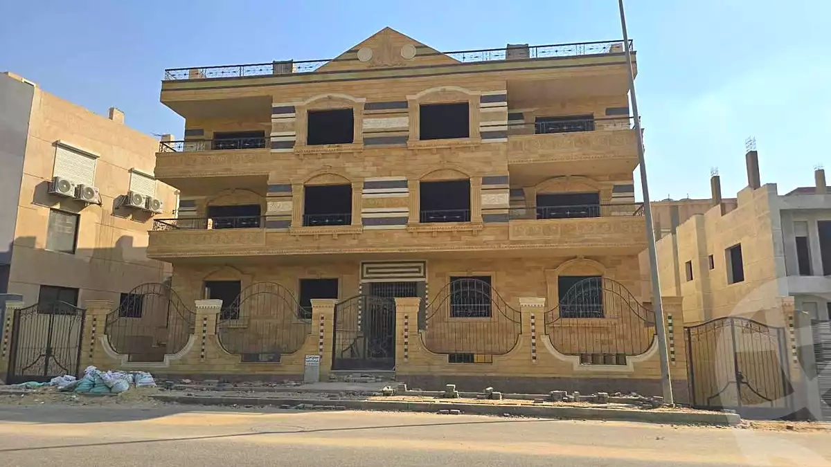 https://aqarmap.com.eg/ar/listing/7159379-for-sale-cairo-new-cairo-gharb-el-golf-emtedad-gharb-el-golf