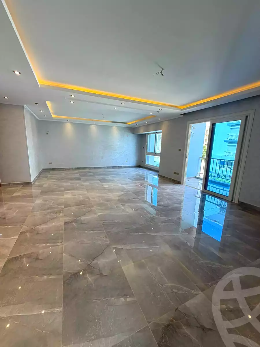 https://aqarmap.com.eg/ar/listing/7159569-for-sale-cairo-new-cairo-compounds-mwrd-fq-llttwyr
