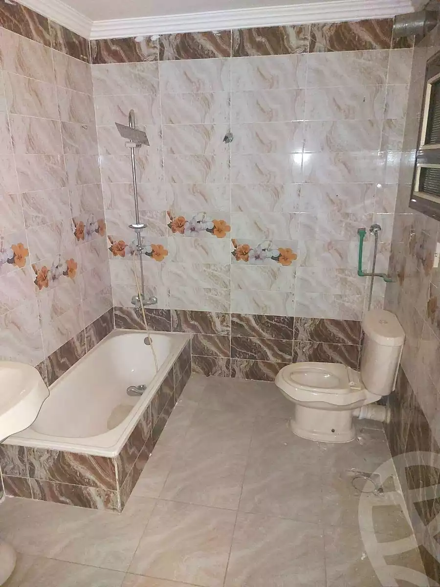 https://aqarmap.com.eg/en/listing/7159750-for-sale-cairo-helwan-helwan-el-sharkeya-el-maraghi-st