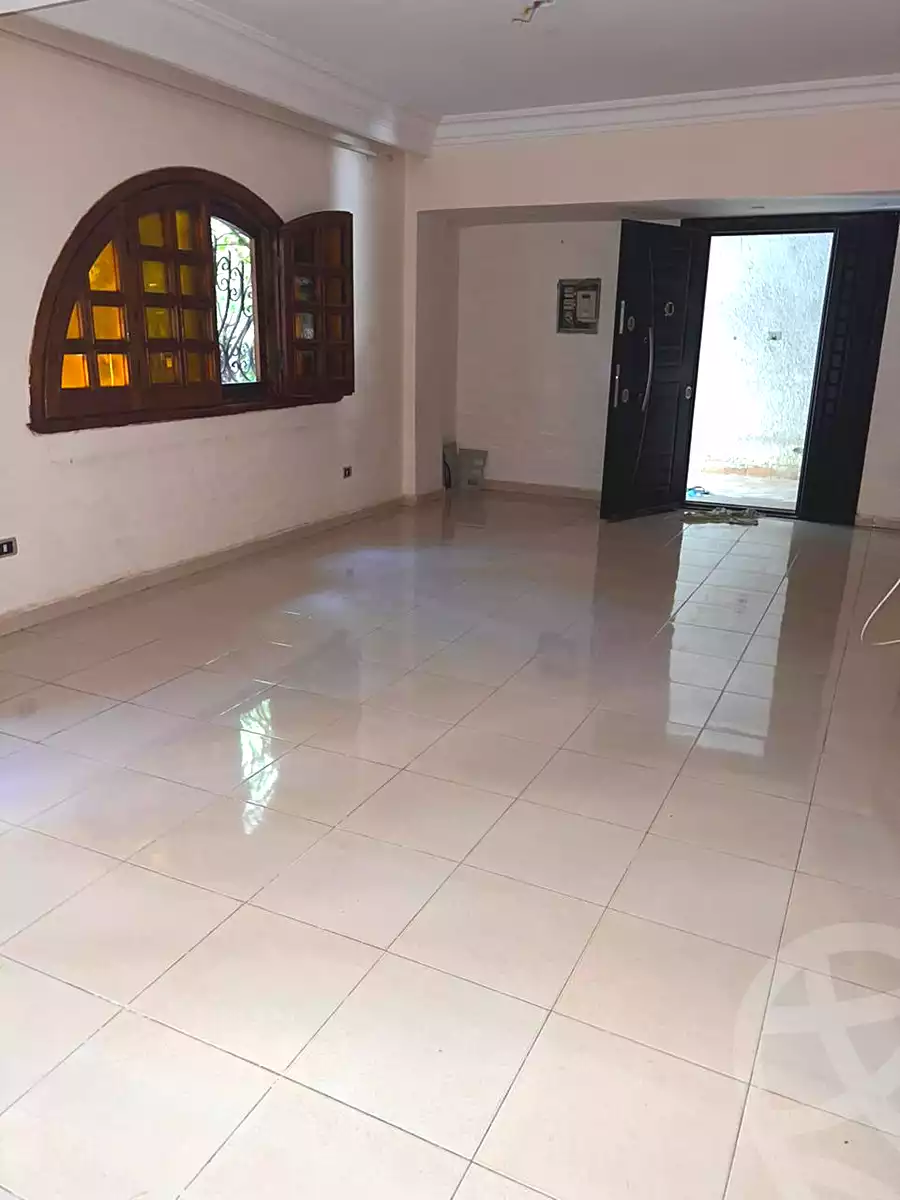 https://aqarmap.com.eg/ar/listing/7159967-for-sale-cairo-6th-of-october-el-ahyaa-neighborhood-2nd-divided-from-al-kafrawei-st
