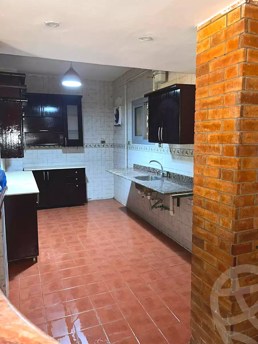 https://aqarmap.com.eg/ar/listing/7159967-for-sale-cairo-6th-of-october-el-ahyaa-neighborhood-2nd-divided-from-al-kafrawei-st