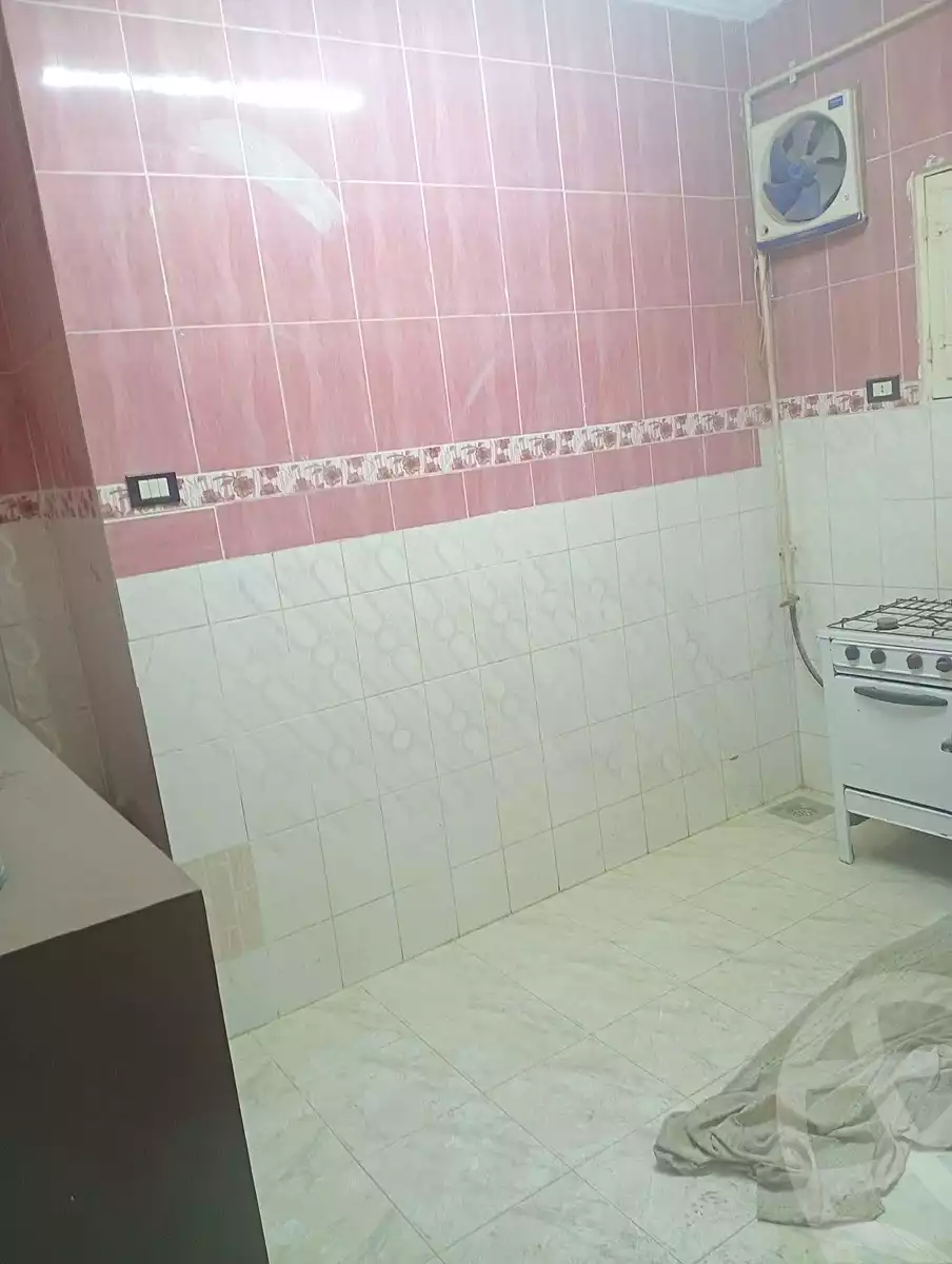 https://aqarmap.com.eg/en/listing/7160047-for-sale-cairo-helwan-helwan-el-sharkeya-zaki-hawas-st