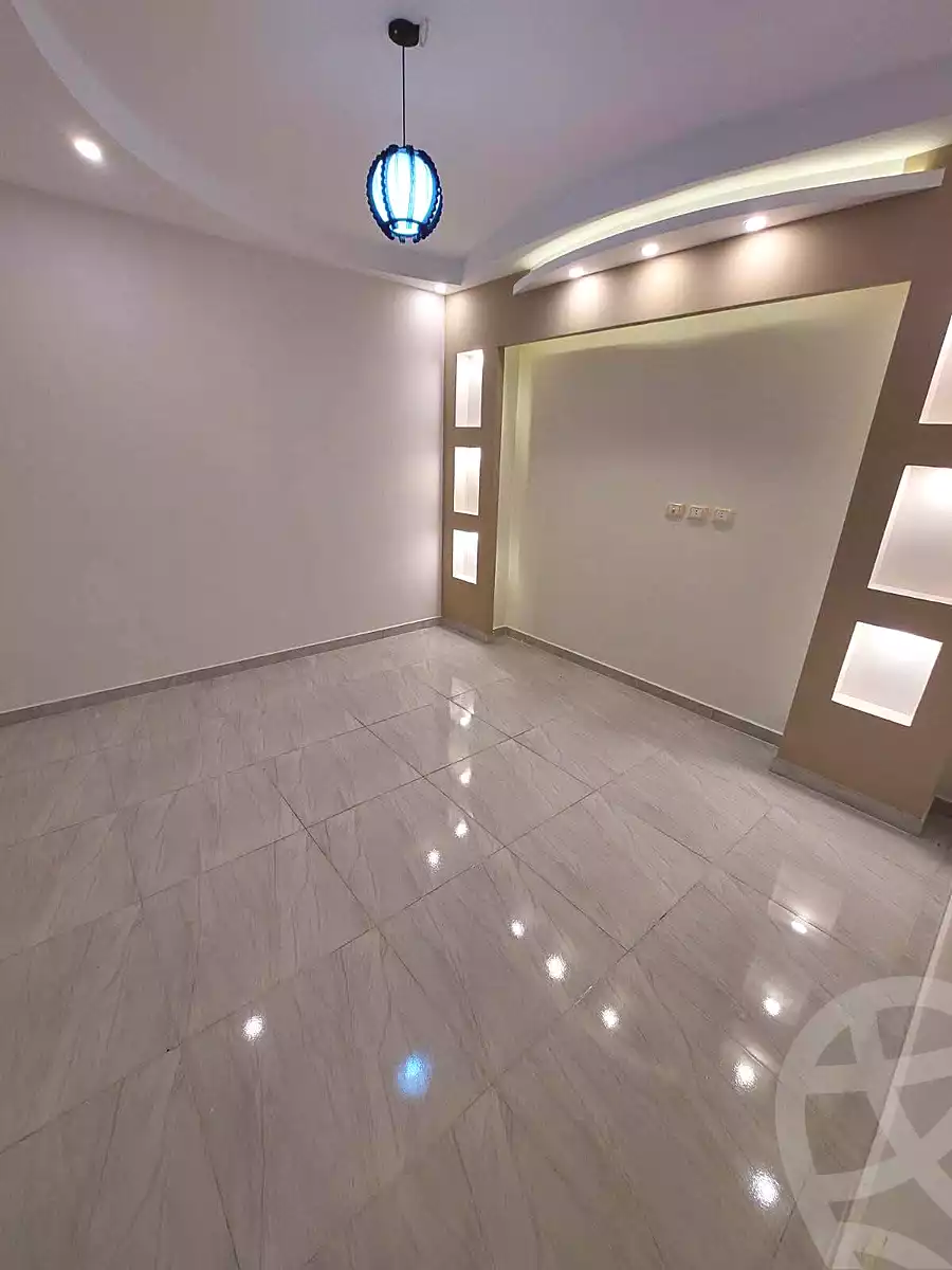 https://aqarmap.com.eg/ar/listing/7160140-for-sale-cairo-helwan-helwan-el-sharkeya-saleh-sobhy-st