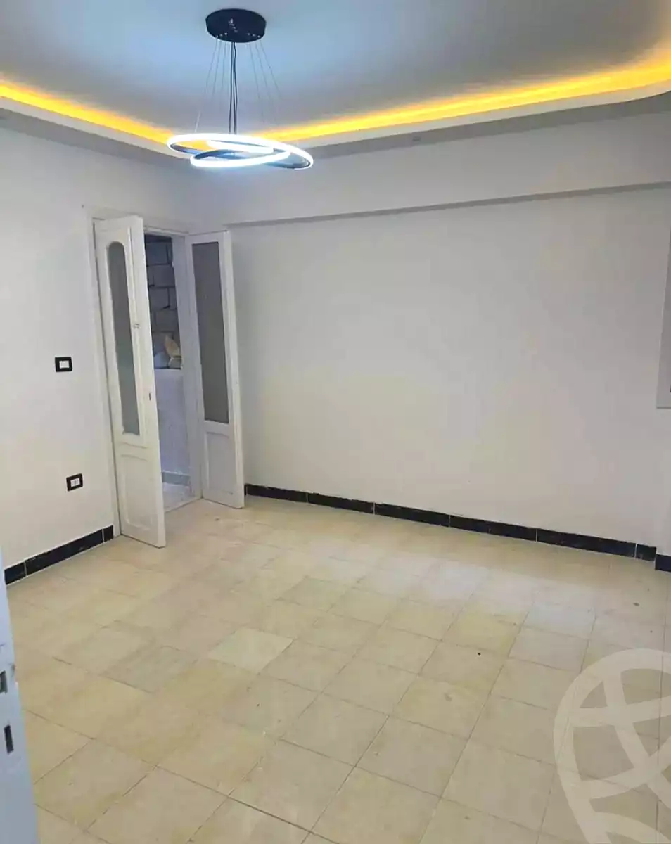 https://aqarmap.com.eg/ar/listing/7160138-for-sale-alexandria-al-agamy-el-hanouvel-radwan-st