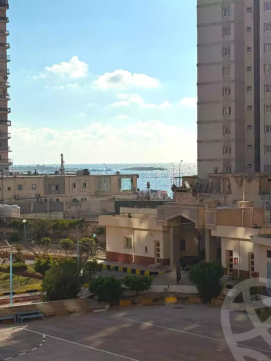 https://aqarmap.com.eg/en/listing/7160277-for-sale-alexandria-el-asafra-l-sfr-bhry