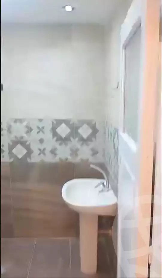 https://aqarmap.com.eg/ar/listing/7160408-for-sale-alexandria-miami-el-gaish-rd-st