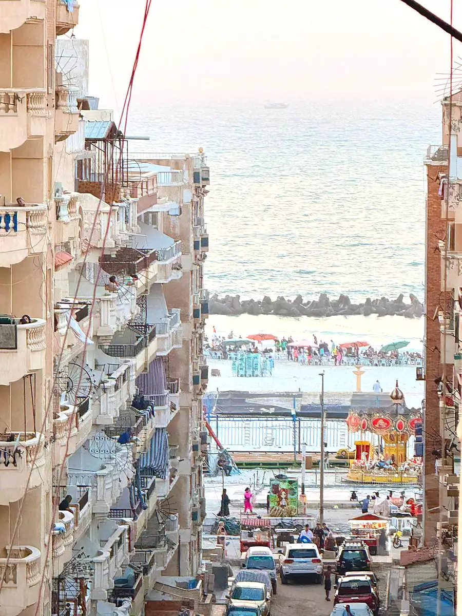 https://aqarmap.com.eg/ar/listing/7160542-for-sale-alexandria-al-agamy-shataa-el-nakheel