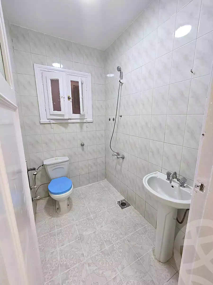 https://aqarmap.com.eg/en/listing/7160552-for-sale-alexandria-al-agamy-shataa-el-nakheel