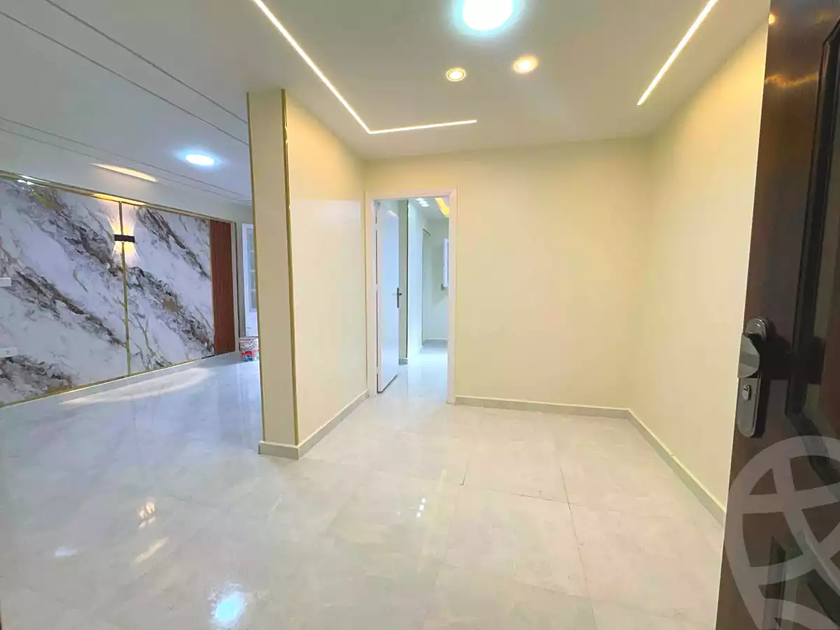 https://aqarmap.com.eg/ar/listing/7160630-for-sale-alexandria-sydy-bshr-sydy-bshr-bhry-khalil-hamada-st