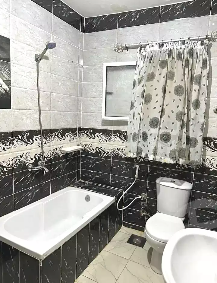https://aqarmap.com.eg/ar/listing/7161332-for-sale-alexandria-al-agamy-el-hanouvel-al-asdakaa-st
