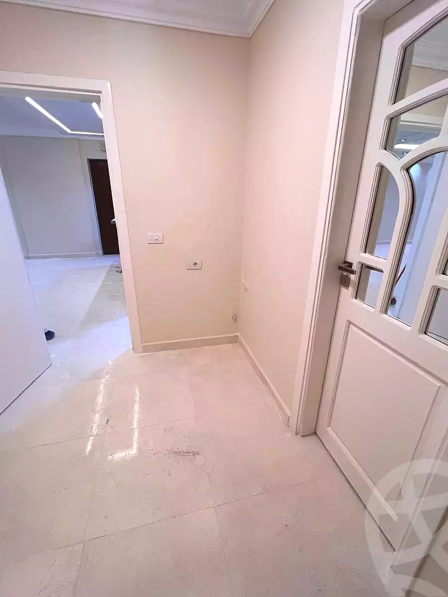 https://aqarmap.com.eg/ar/listing/7161671-for-sale-cairo-helwan-helwan-el-sharkeya-abd-el-rahman-pasha-st