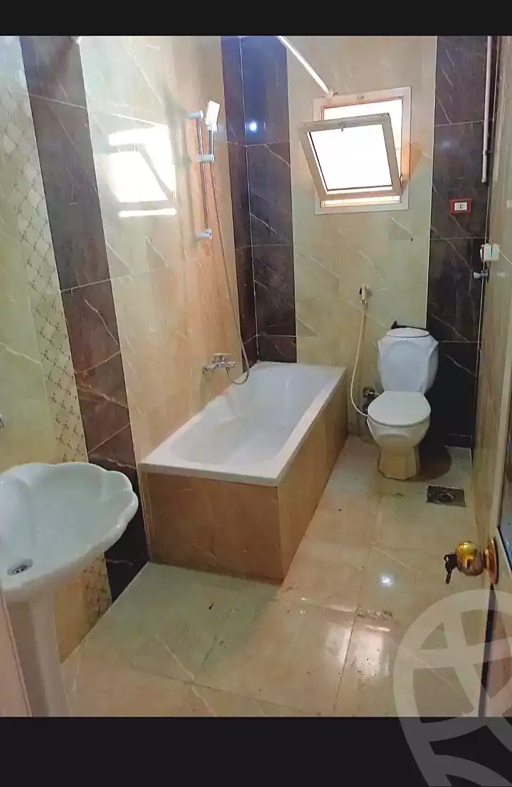 https://aqarmap.com.eg/en/listing/7162591-for-sale-alexandria-miami-shr-jml-bd-lnsr
