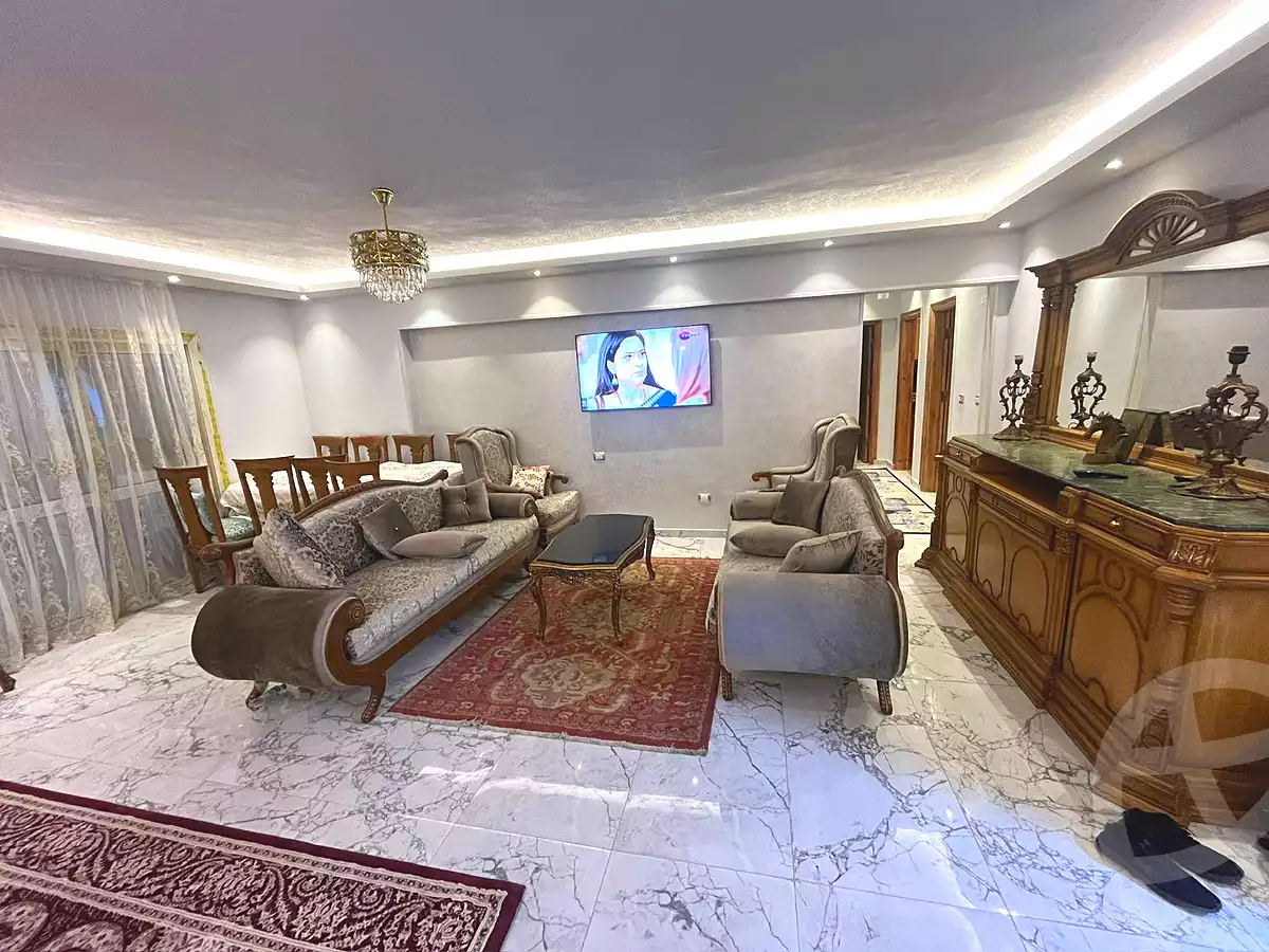 https://aqarmap.com.eg/ar/listing/7162707-for-rent-cairo-el-sheikh-zayed-city-compounds-el-khamayel
