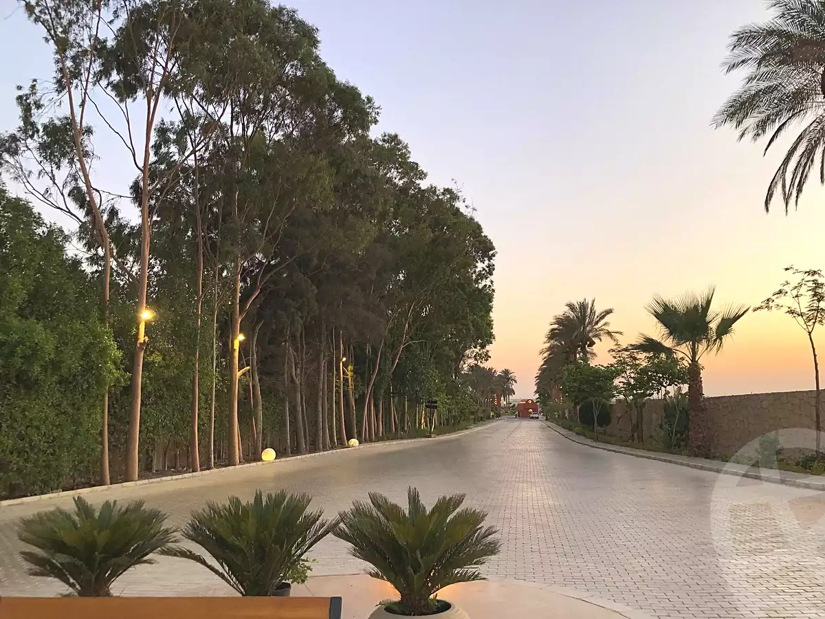 https://aqarmap.com.eg/ar/listing/7162731-for-sale-cairo-el-sheikh-zayed-city-lshykh-zyd-ljdyd-ofok-1