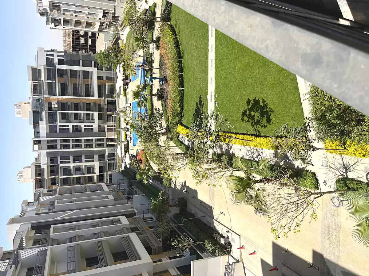 https://aqarmap.com.eg/en/listing/6935500-for-sale-cairo-new-cairo-compounds-dh-ykwn-2-ryzydns-styl-hwm