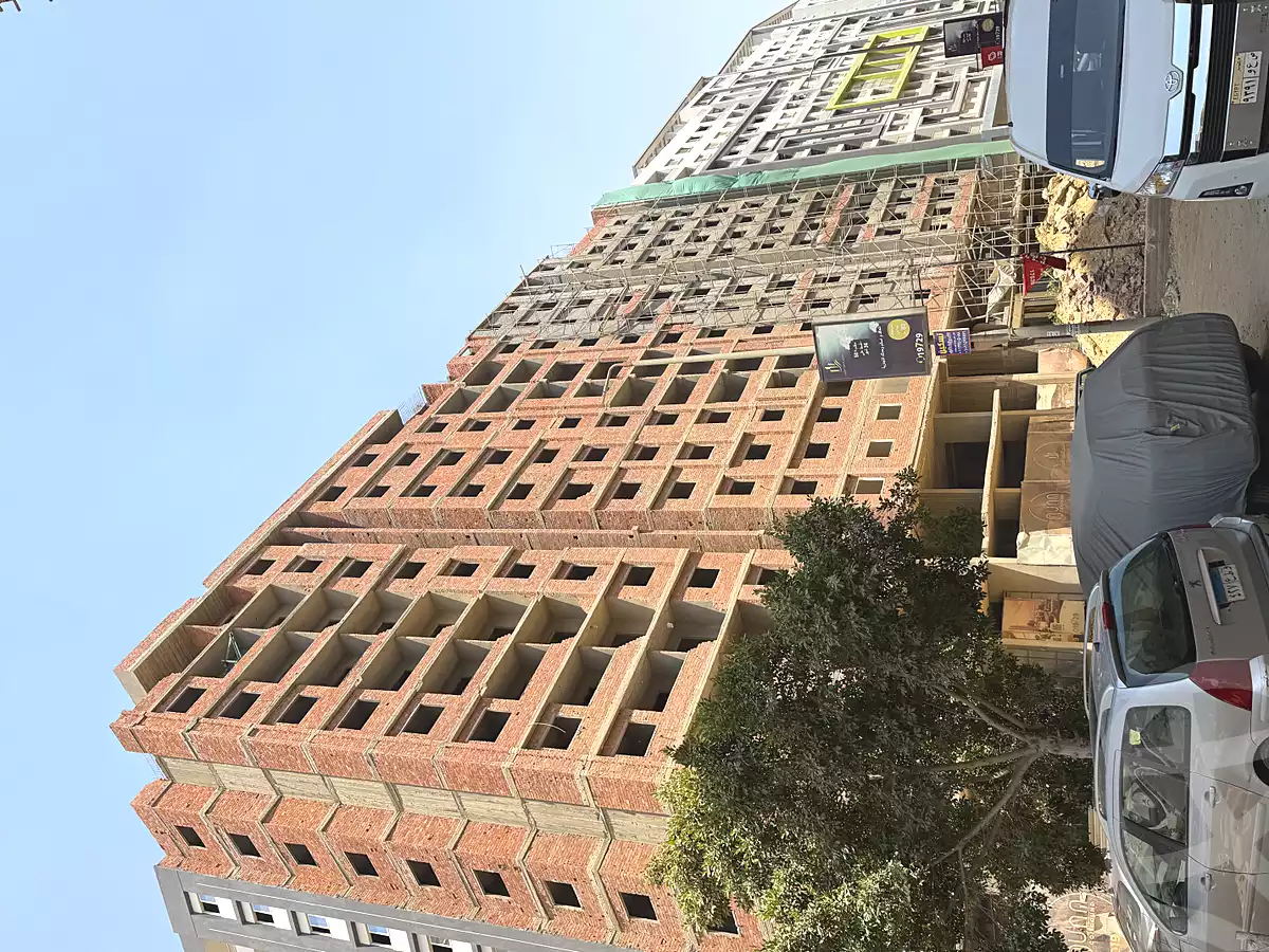https://aqarmap.com.eg/en/listing/7163513-for-sale-cairo-mokattam-el-hadabah-el-wosta-rd-lmbhth