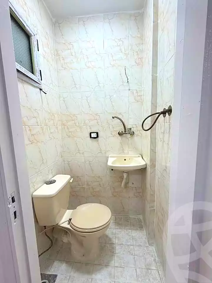 https://aqarmap.com.eg/en/listing/7163587-for-sale-alexandria-al-agamy-shataa-el-nakheel