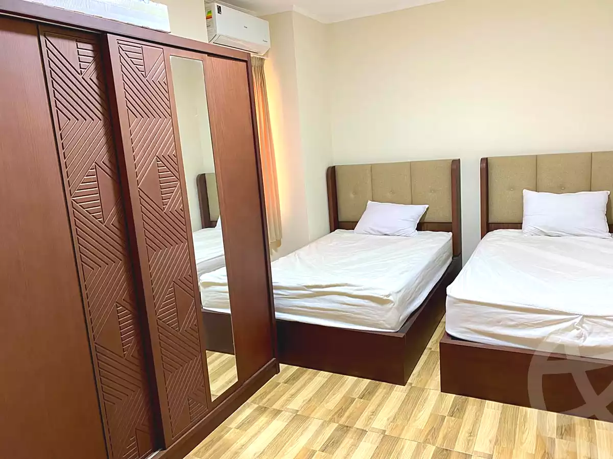 https://aqarmap.com.eg/ar/listing/7163742-for-rent-cairo-6th-of-october-el-ahyaa-neighborhood-2nd-divided-from-al-kafrawei-st