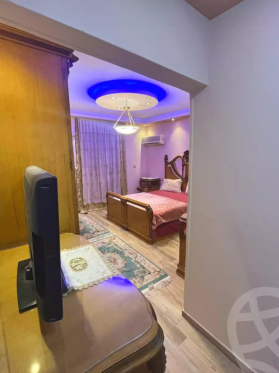 https://aqarmap.com.eg/ar/listing/7163872-for-rent-cairo-el-sheikh-zayed-city-compounds-el-khamayel
