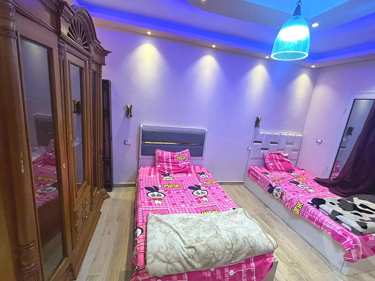 https://aqarmap.com.eg/ar/listing/7163872-for-rent-cairo-el-sheikh-zayed-city-compounds-el-khamayel