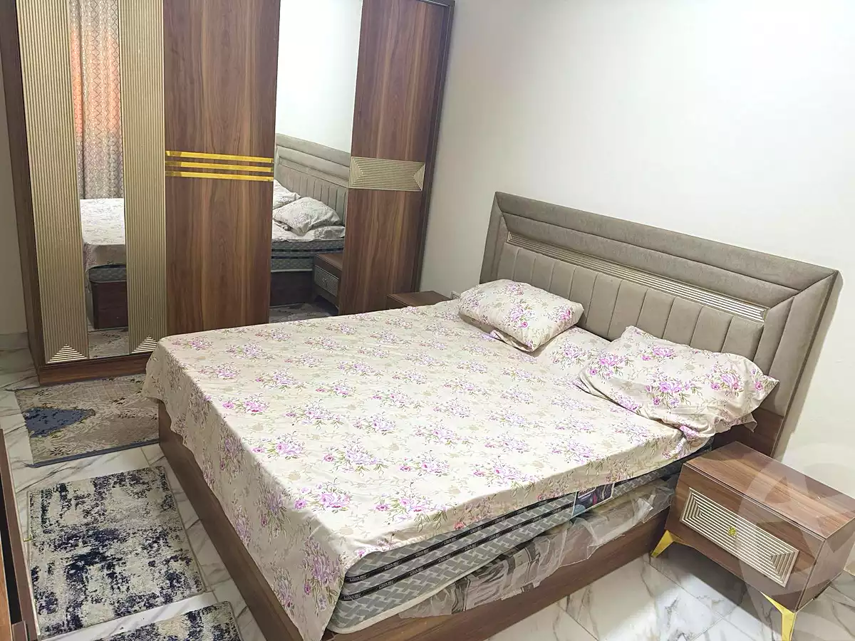 https://aqarmap.com.eg/ar/listing/7164027-for-rent-cairo-6th-of-october-el-ahyaa-neighborhood-2nd-divided-from-al-kafrawei-st