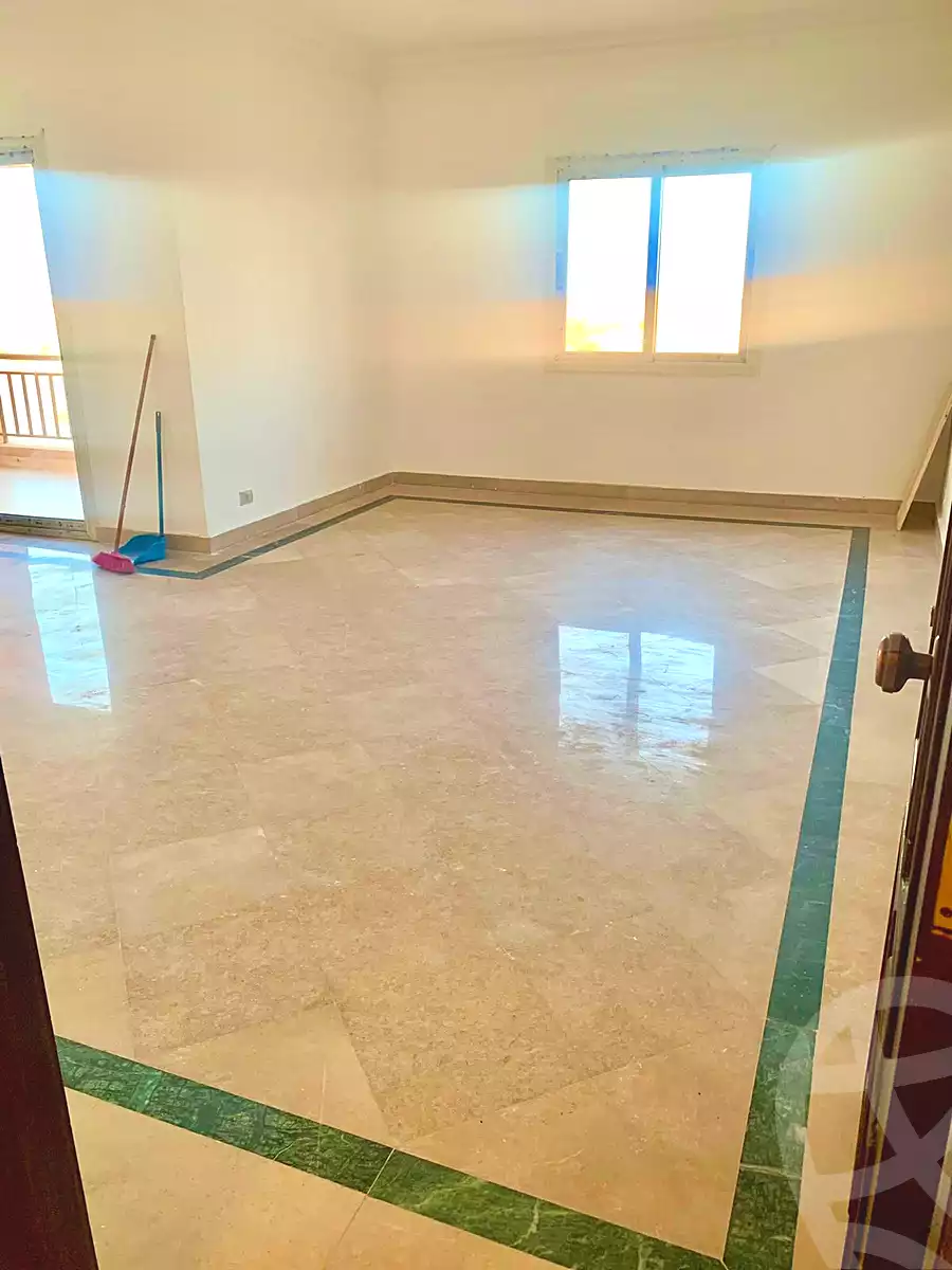 https://aqarmap.com.eg/ar/listing/7164059-for-sale-cairo-6th-of-october-compounds-dream-land-flower-resort