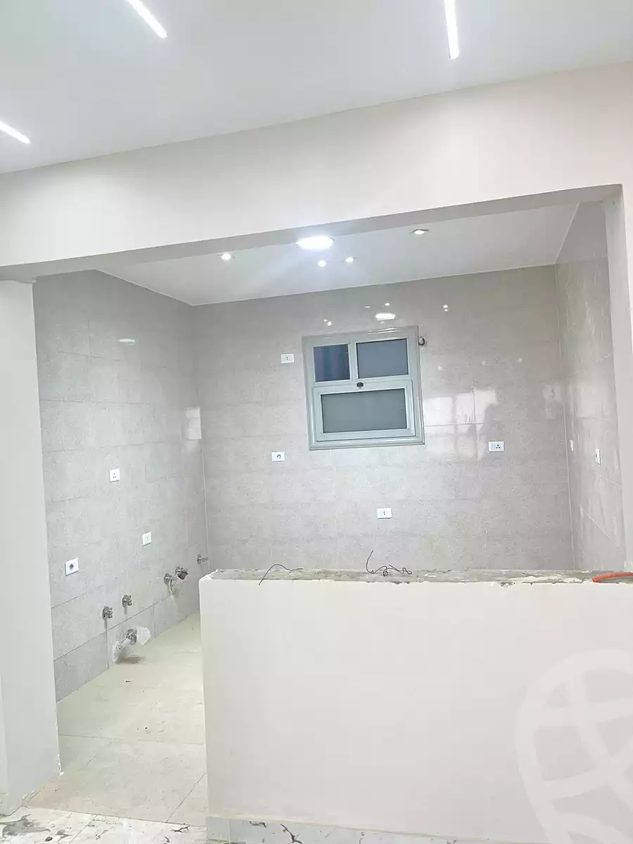 https://aqarmap.com.eg/ar/listing/7164105-for-rent-cairo-el-sheikh-zayed-city-compounds-el-khamayel