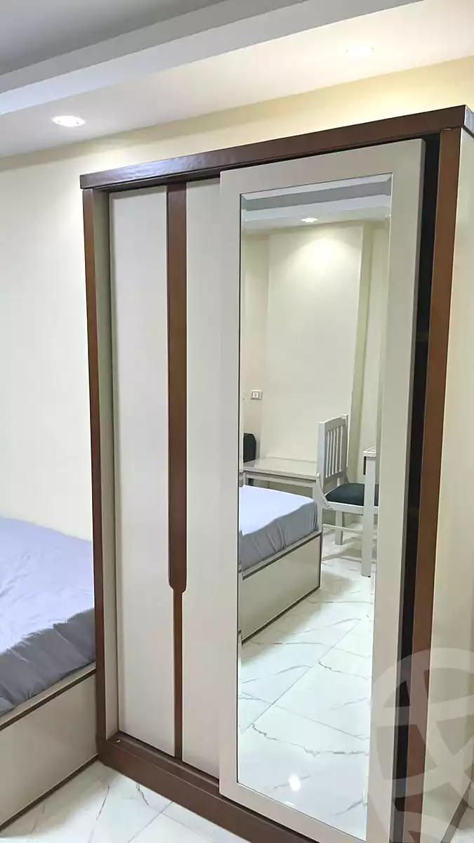 https://aqarmap.com.eg/ar/listing/7164156-for-rent-cairo-6th-of-october-el-ahyaa-neighborhood-2nd-divided-from-al-kafrawei-st