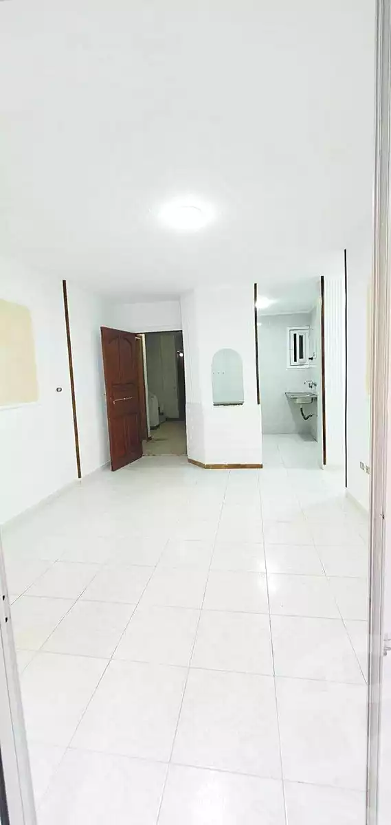 https://aqarmap.com.eg/en/listing/7164523-for-sale-alexandria-al-agamy-shataa-el-nakheel