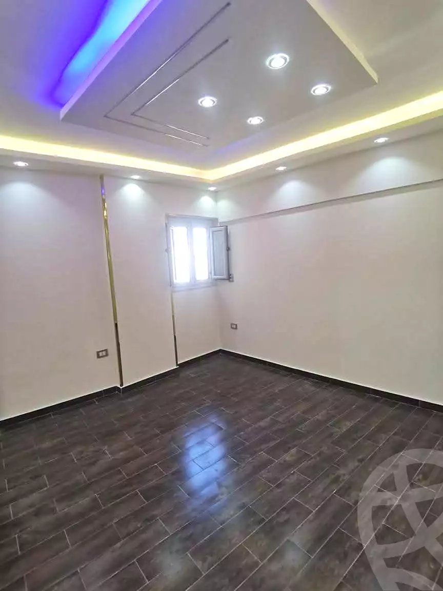 https://aqarmap.com.eg/ar/listing/7165091-for-sale-alexandria-sydy-bshr-sydy-bshr-bhry-shr-mhmwd-l-yswy