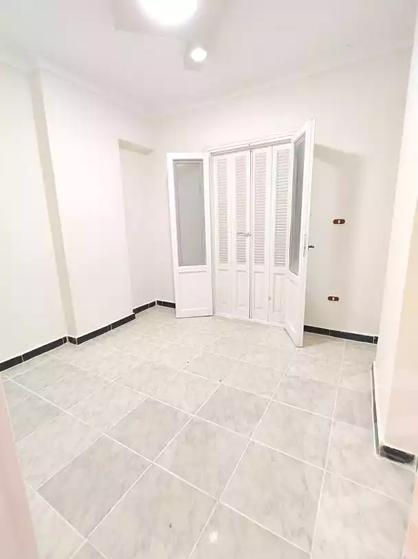 https://aqarmap.com.eg/en/listing/7165122-for-sale-alexandria-al-agamy-shataa-el-nakheel