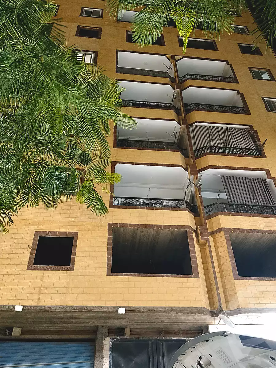 https://aqarmap.com.eg/ar/listing/7165110-for-sale-cairo-el-haram-el-maryotya-nazlet-el-seesy-st