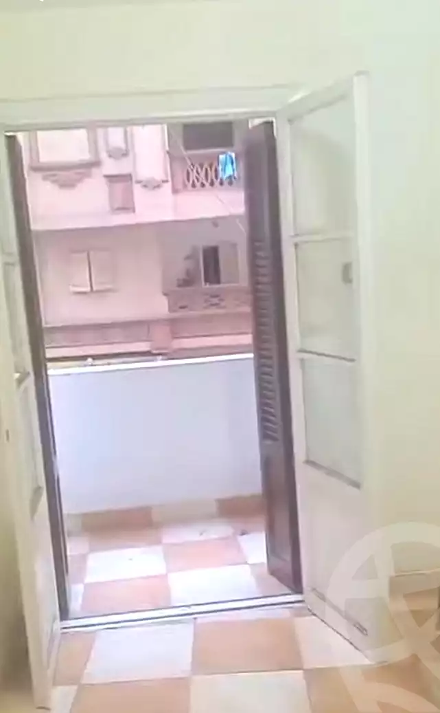 https://aqarmap.com.eg/ar/listing/7165149-for-rent-alexandria-lsywf-shamaa