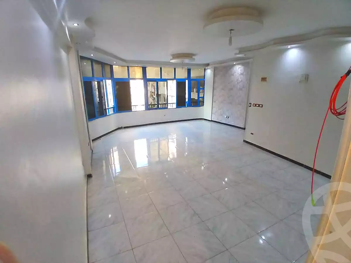 https://aqarmap.com.eg/ar/listing/7165156-for-rent-alexandria-miami-iskandar-ibrahim-st