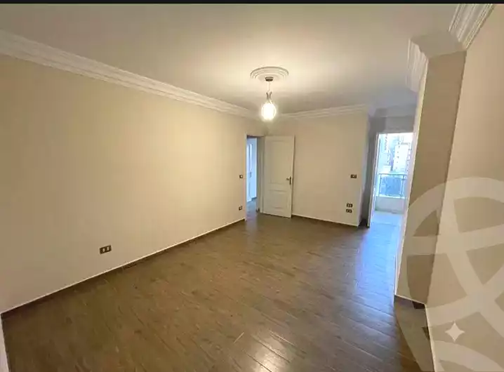 https://aqarmap.com.eg/ar/listing/7165289-for-sale-alexandria-moharram-bey-moharram-bek-st