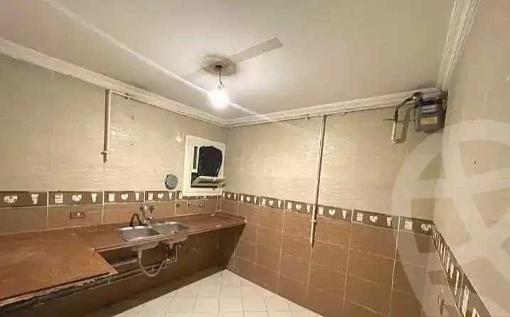 https://aqarmap.com.eg/ar/listing/7165289-for-sale-alexandria-moharram-bey-moharram-bek-st