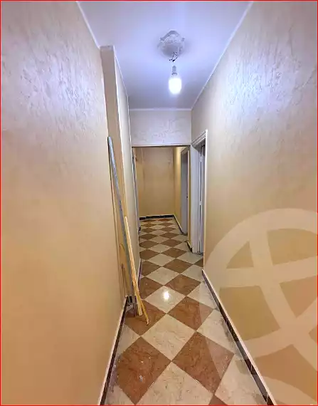 https://aqarmap.com.eg/ar/listing/7165418-for-sale-cairo-helwan-helwan-el-sharkeya-latif-basha-st