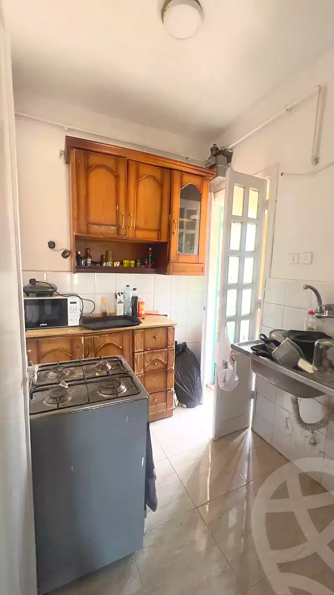 https://aqarmap.com.eg/ar/listing/7165402-for-rent-cairo-new-cairo-first-settlement-neighbourhood-9-el-shaikh-mohamed-al-gizawy-st