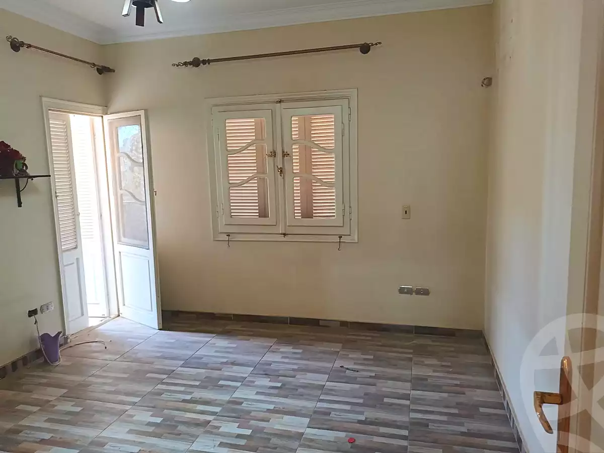 https://aqarmap.com.eg/ar/listing/7165438-for-rent-cairo-6th-of-october-el-ahyaa-neighborhood-3rd-al-hay-al-thalith-st