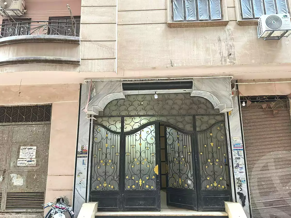 https://aqarmap.com.eg/ar/listing/7165749-for-sale-sharqia-zagazig-zagazig-city-ghasham-rd